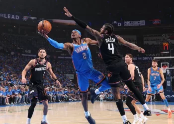 UNA PALIZA! Los Thunder castigan a los Suns en su primer duelo de playoffs