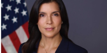 LO CALENTÓ! Publicación de la embajadora de EEUU crean un “torbellino” en la República Dominicana, cuestiona participación de ministro de Justicia en evento en España