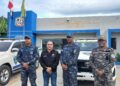 *POLICIA NACIONAL entrega camioneta a la dotación policial de El Peñón para fortalecer el servicio preventivo en Barahona.*